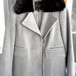 Talbots Petite wool coat With Black Faux Fur Detachable Collar.